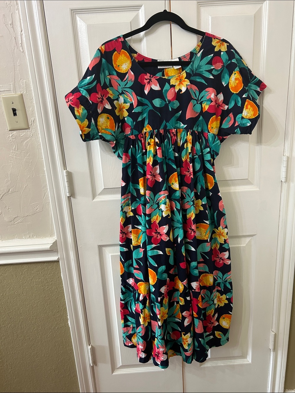 Tropical Fruit Print Tiered Midi Dress ULTIMATE SUMMER Size M - Picture 14 of 15